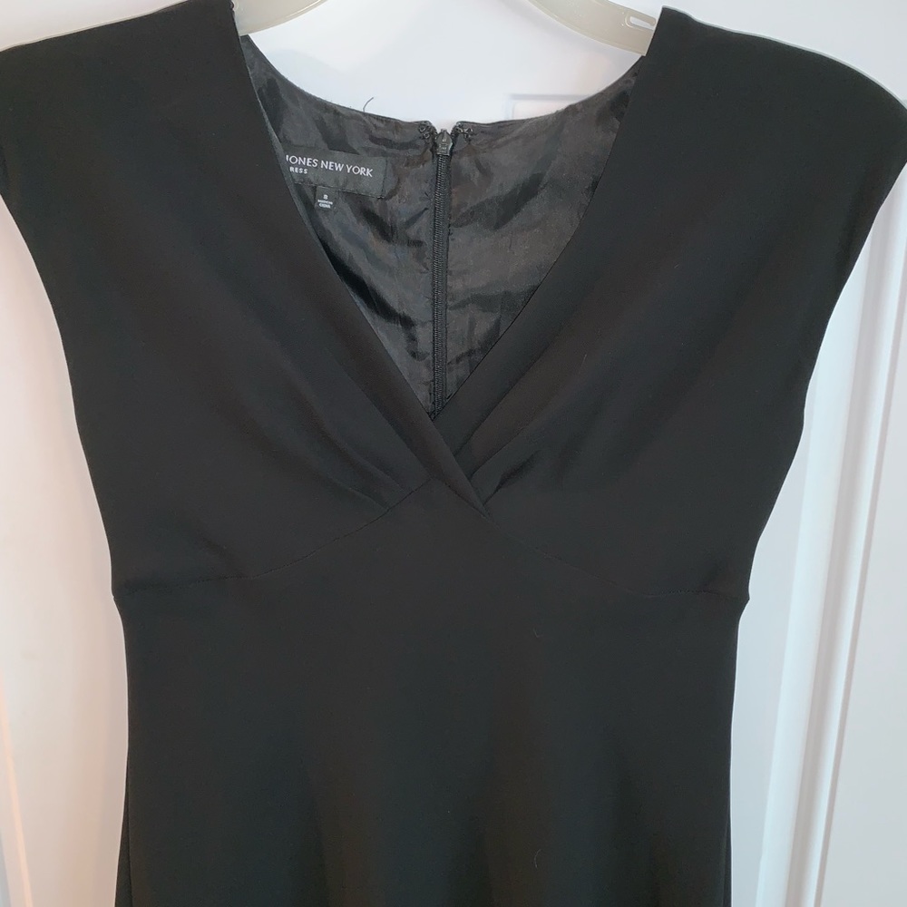 Jones New York black sleeveless dress
